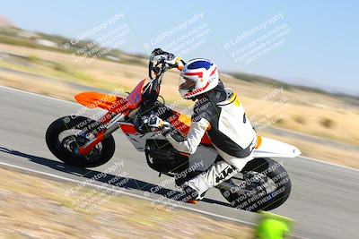 media/Oct-15-2023-TrackXperience (Sun) [[85198ff50b]]/Group 2/session 4 turn 3/